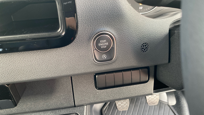 Mercedes-Benz Sprinter 315Cdi L2 Diesel Rwd 3.5t H2 Select Van